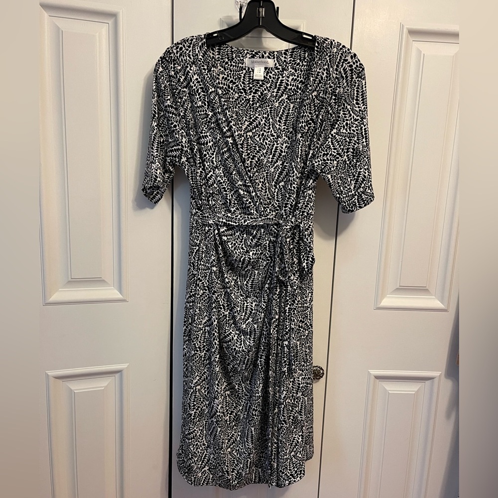 Maternity wrap dress